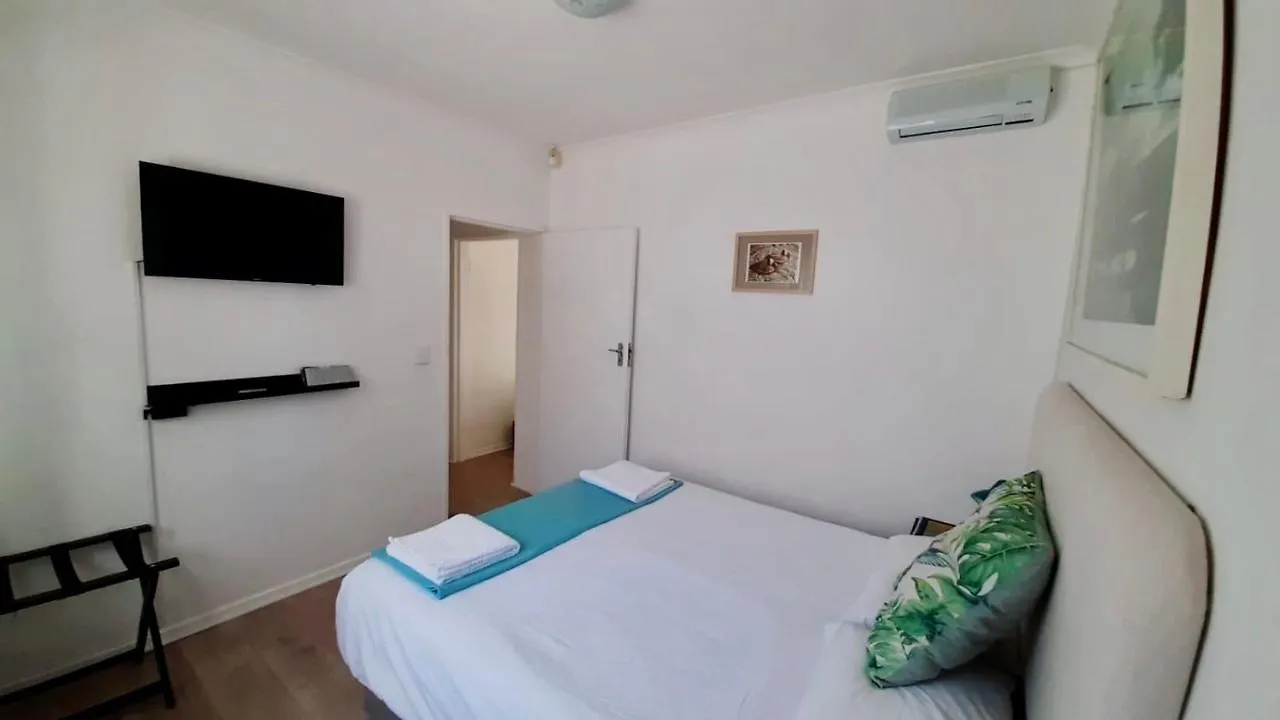 The Speckled Egg, 4 Promenade Rd, Lakeside, Kapstadt Apartment